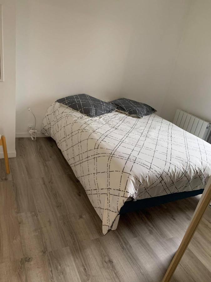Appartement Contemporain Renove A Neuf Avec Cuisine Equipe - Val De Reuil Val-de-Reuil Kültér fotó